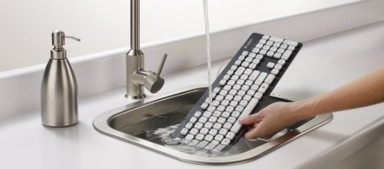 photo comment nettoyer son clavier d ordinateur mac